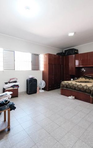 Casa para alugar com 403m², 4 quartos e 4 vagasSuíte