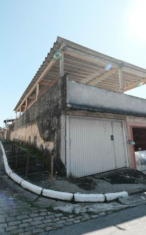 Casa para alugar com 403m², 4 quartos e 4 vagasFachada