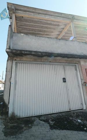 Casa para alugar com 403m², 4 quartos e 4 vagasFachada