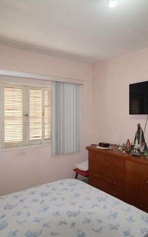 Casa à venda com 158m², 3 quartos e 2 vagasQuarto 1