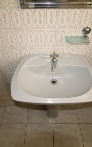 Casa à venda com 158m², 3 quartos e 2 vagasBanheiro 1
