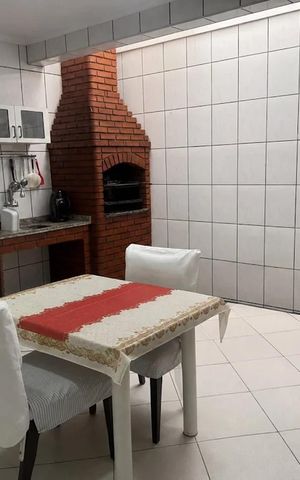 Casa para alugar com 200m², 3 quartos e 2 vagas