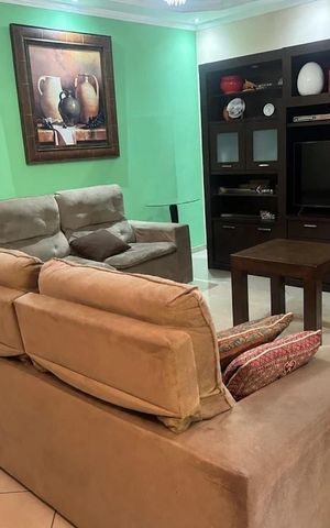 Casa para alugar com 200m², 3 quartos e 2 vagas Casa para alugar com 200m², 3 quartos e 2 vagasSala