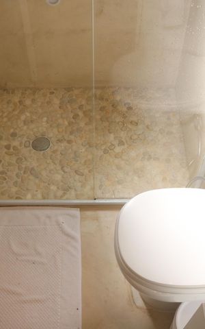 Apartamento à venda com 72m², 2 quartos e 2 vagasBanheiro 1