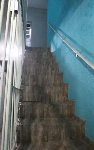 Casa para alugar com 55m², 1 quarto e sem vagaEscada
