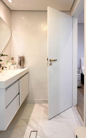 Apartamento à venda com 107m², 3 quartos e 2 vagas Apartamento à venda com 107m², 3 quartos e 2 vagasBanheiro da Suíte 1