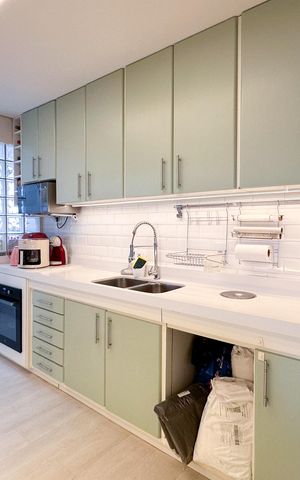 Apartamento à venda com 107m², 3 quartos e 2 vagas Apartamento à venda com 107m², 3 quartos e 2 vagasCozinha