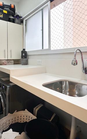 Apartamento à venda com 107m², 3 quartos e 2 vagas Apartamento à venda com 107m², 3 quartos e 2 vagasÁrea de Serviço