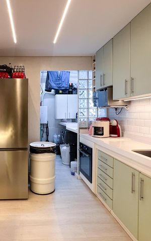 Apartamento à venda com 107m², 3 quartos e 2 vagas Apartamento à venda com 107m², 3 quartos e 2 vagasCozinha
