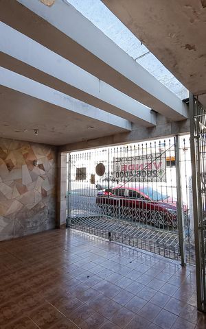 Casa à venda com 51m², 3 quartos e 1 vaga