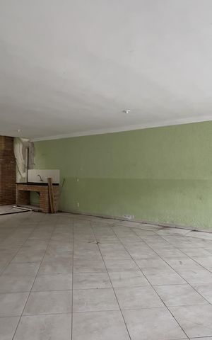 Casa à venda com 220m², 3 quartos e 1 vaga Casa à venda com 220m², 3 quartos e 1 vagaChurrasqueira