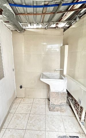 Casa para alugar com 40m², 1 quarto e sem vaga Casa para alugar com 40m², 1 quarto e sem vagaLavanderia