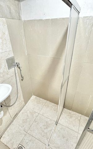 Casa para alugar com 40m², 1 quarto e sem vaga Casa para alugar com 40m², 1 quarto e sem vagaBanheiro