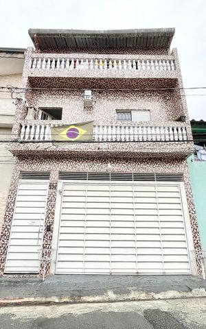 Casa para alugar com 40m², 1 quarto e sem vaga Casa para alugar com 40m², 1 quarto e sem vagaFachada