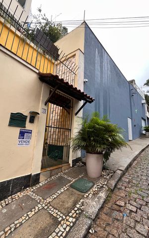 Apartamento à venda com 75m², 2 quartos e sem vaga Apartamento à venda com 75m², 2 quartos e sem vagaPlaca