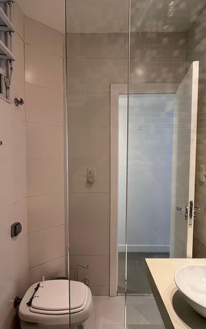 Apartamento à venda com 75m², 2 quartos e sem vaga Apartamento à venda com 75m², 2 quartos e sem vagaBanheiro