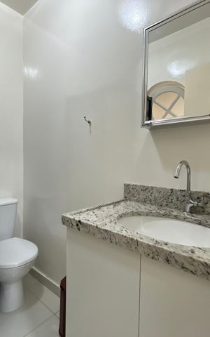 Casa para alugar com 500m², 7 quartos e 3 vagas Casa para alugar com 500m², 7 quartos e 3 vagasBanheiro da área de serviço