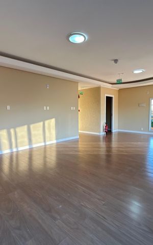 Casa para alugar com 500m², 7 quartos e 3 vagas Casa para alugar com 500m², 7 quartos e 3 vagasSala 1