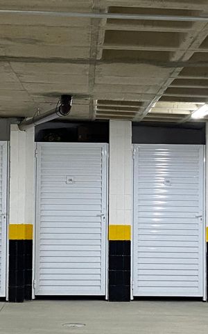 Apartamento à venda com 87m², 3 quartos e 2 vagas Apartamento à venda com 87m², 3 quartos e 2 vagasDepósito