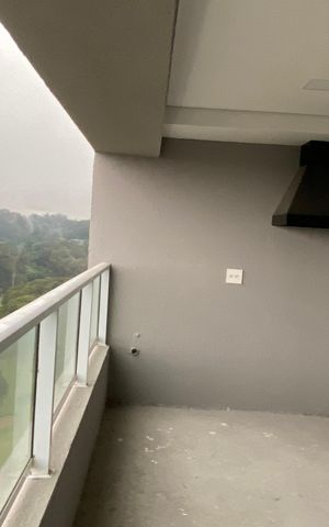 Apartamento à venda com 87m², 3 quartos e 2 vagas Apartamento à venda com 87m², 3 quartos e 2 vagasVaranda