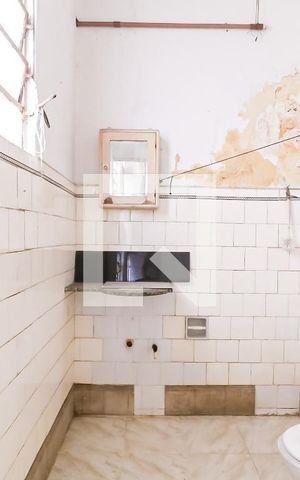 Casa à venda com 250m², 2 quartos e 1 vaga