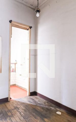 Casa à venda com 250m², 2 quartos e 1 vaga
