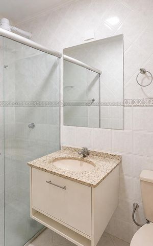 Apartamento para alugar com 72m², 2 quartos e 1 vaga Apartamento para alugar com 72m², 2 quartos e 1 vagaBanheiro