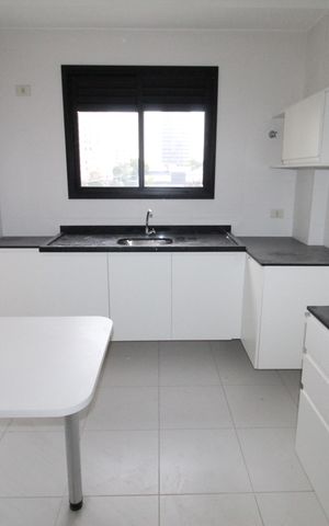 Apartamento para alugar com 103m², 3 quartos e 2 vagasCozinha