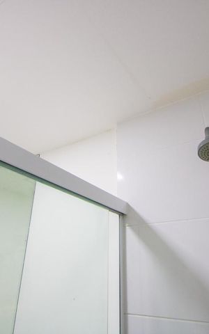 Apartamento à venda com 62m², 2 quartos e 1 vaga Apartamento à venda com 62m², 2 quartos e 1 vagaBanheiro do quarto 1