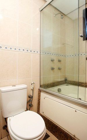 Apartamento para alugar com 130m², 3 quartos e 3 vagasBanheiro 1 Quarto Suíte