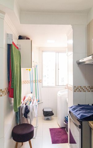 Apartamento à venda com 54m², 2 quartos e 1 vaga Apartamento à venda com 54m², 2 quartos e 1 vagaCozinha e Área de Serviço