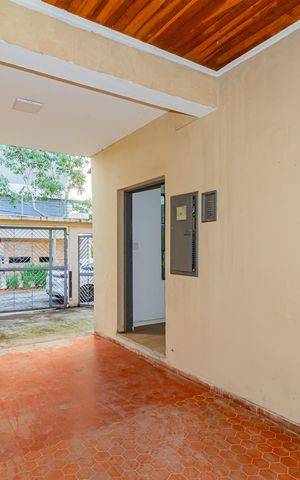 Casa à venda com 190m², 3 quartos e 3 vagas Casa à venda com 190m², 3 quartos e 3 vagasGaragem