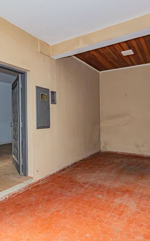 Casa à venda com 190m², 3 quartos e 3 vagas Casa à venda com 190m², 3 quartos e 3 vagasGaragem