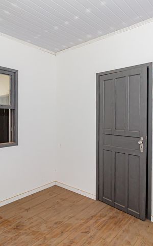 Casa à venda com 190m², 3 quartos e 3 vagas Casa à venda com 190m², 3 quartos e 3 vagasQuarto 2