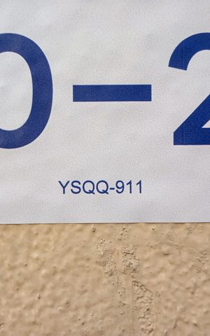Casa à venda com 190m², 3 quartos e 3 vagas Casa à venda com 190m², 3 quartos e 3 vagasPlaquinha