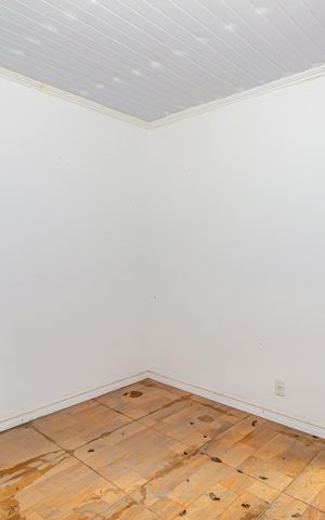 Casa à venda com 190m², 3 quartos e 3 vagas Casa à venda com 190m², 3 quartos e 3 vagasQuarto 1