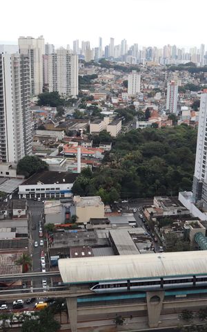 Apartamento à venda com 91m², 2 quartos e 2 vagasVista da Suíte 2