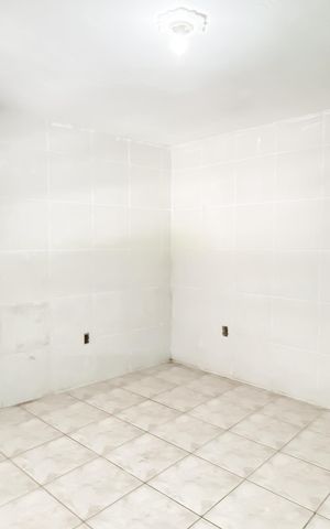 Casa à venda com 70m², 2 quartos e 1 vaga Casa à venda com 70m², 2 quartos e 1 vagaQuarto 1