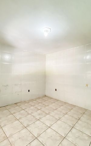 Casa à venda com 70m², 2 quartos e 1 vaga Casa à venda com 70m², 2 quartos e 1 vagaQuarto 1