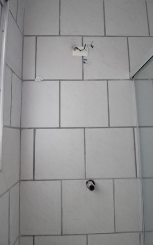 Apartamento para alugar com 85m², 3 quartos e sem vagaBanheiro da Suíte