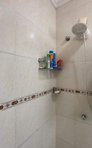 Casa de condomínio para alugar com 180m², 3 quartos e 2 vagasSuíte 2 - Banheiro