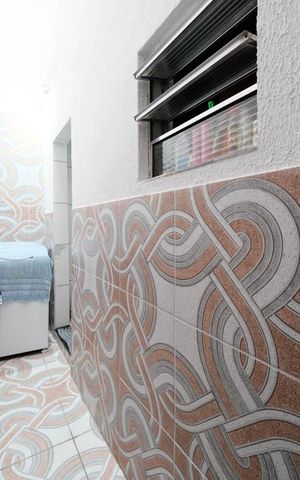 Casa à venda com 60m², 2 quartos e 1 vagaÁrea de Serviço