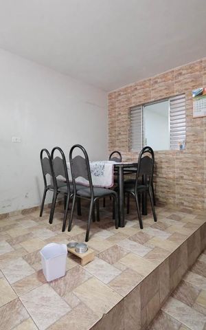 Casa à venda com 60m², 2 quartos e 1 vagaGaragem