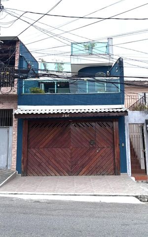 Casa para alugar com 250m², 2 quartos e 2 vagas Casa para alugar com 250m², 2 quartos e 2 vagasFachada