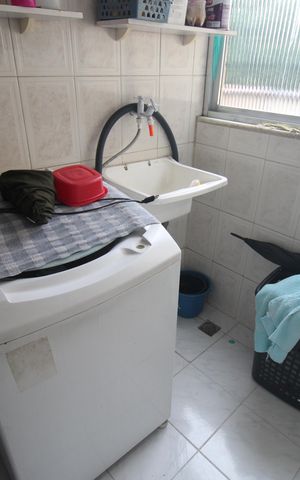 Casa de condomínio à venda com 80m², 3 quartos e 1 vagaÁrea de serviço
