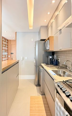 Apartamento à venda com 92m², 2 quartos e 2 vagas Apartamento à venda com 92m², 2 quartos e 2 vagasCozinha