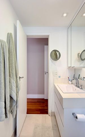 Apartamento à venda com 92m², 2 quartos e 2 vagas Apartamento à venda com 92m², 2 quartos e 2 vagasBanheiro Suíte 2