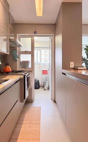 Apartamento à venda com 92m², 2 quartos e 2 vagas Apartamento à venda com 92m², 2 quartos e 2 vagasCozinha