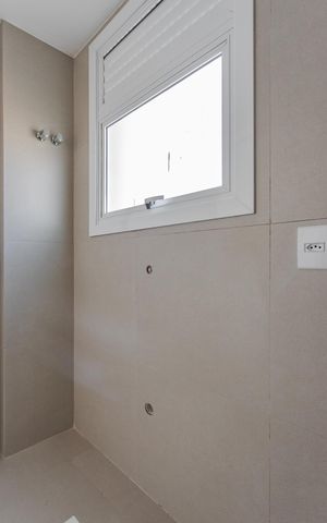 Apartamento à venda com 89m², 3 quartos e 2 vagas Apartamento à venda com 89m², 3 quartos e 2 vagasCozinha e Área de Serviço