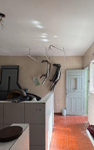 Casa à venda com 380m², 3 quartos e 2 vagas Casa à venda com 380m², 3 quartos e 2 vagasQuarto de Serviço